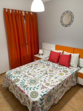 APARTAMENTO SOL Y PLAYA CON PISCINA y WIFI